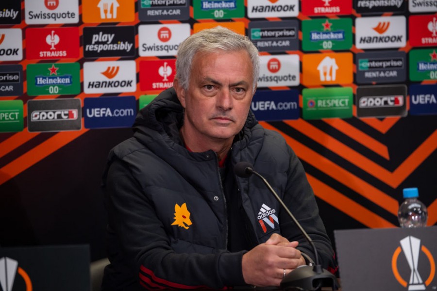 José Mourinho in conferenza stampa a Praga