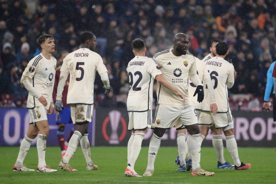 L'esultanza della Roma dopo il gol di Lukaku