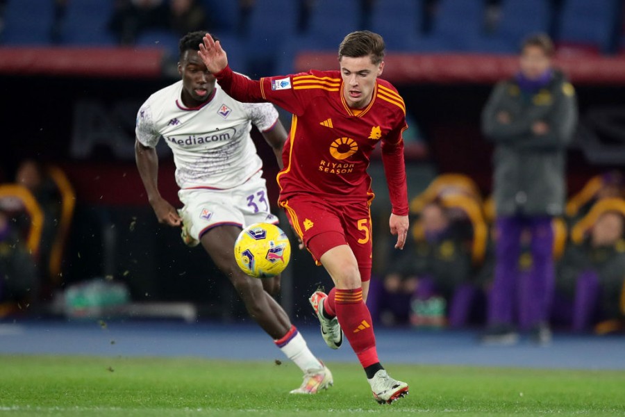 Zalewski durante Roma-Fiorentina