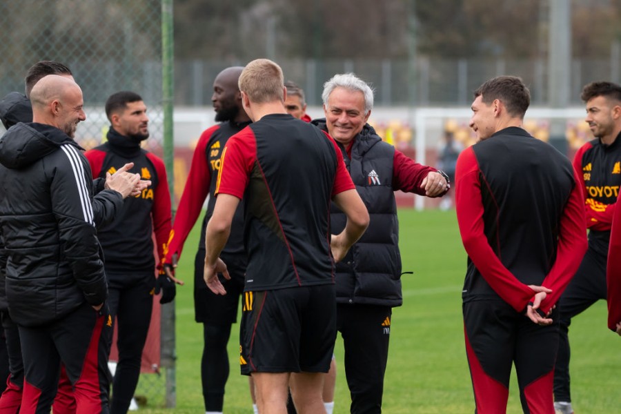 I giallorossi si allenano a Trigoria