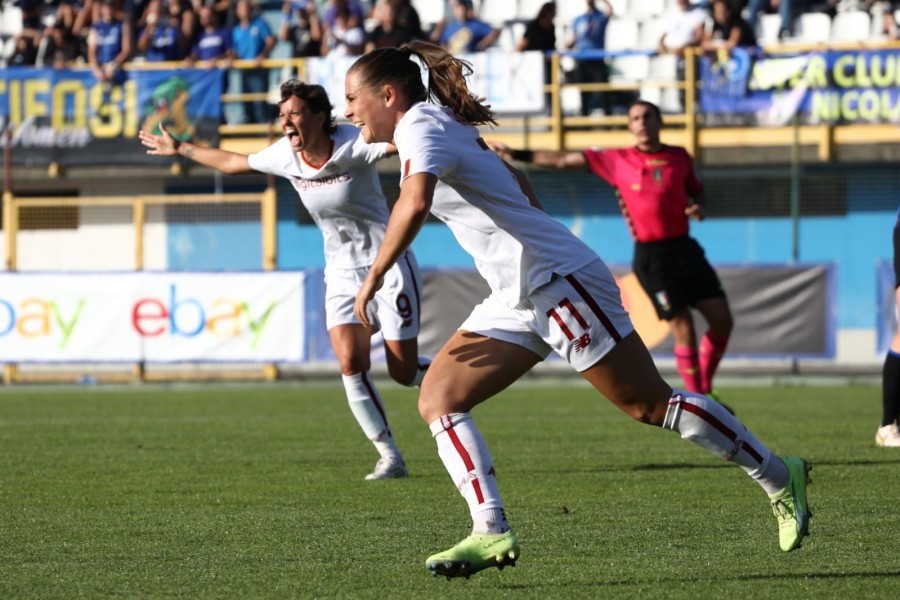 Emilie Haavi che esulta dopo un gol