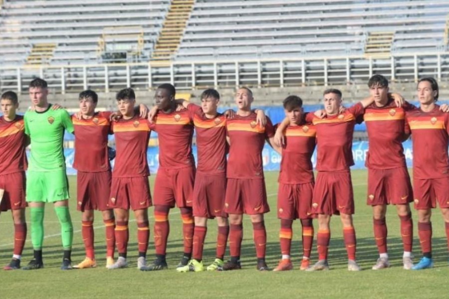 L'undici giallorosso (Foto Twitter AS Roma)