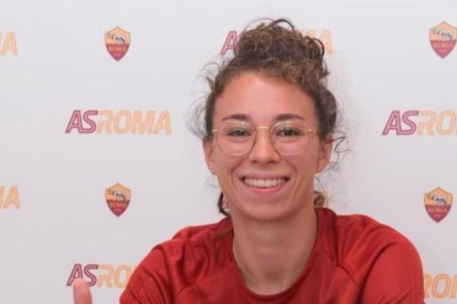 Il portiere delle giallorosse Camelia Ceasar (Foto Twitter As Roma Femminile)