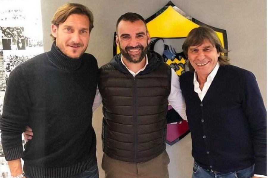 Choutos con Totti e Conti