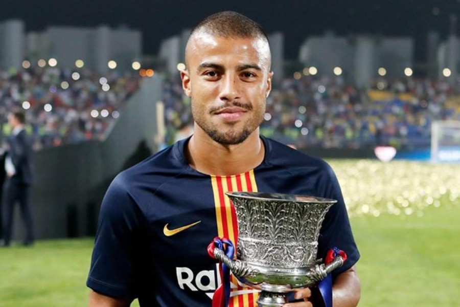 Rafinha con la Supercoppa spagnola