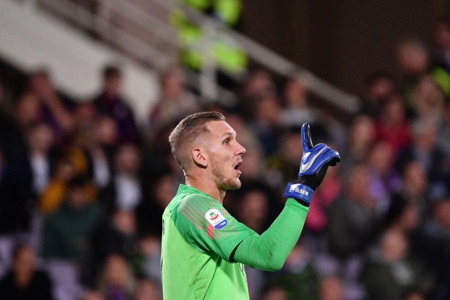 Robin Olsen con la maglia della Roma, di LaPresse