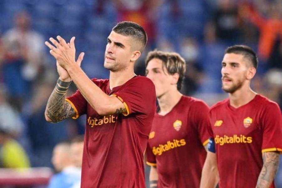 Mancini, Zaniolo e Pellegrini salutano il pubblico dopo Roma-Trabzonspor @Getty images