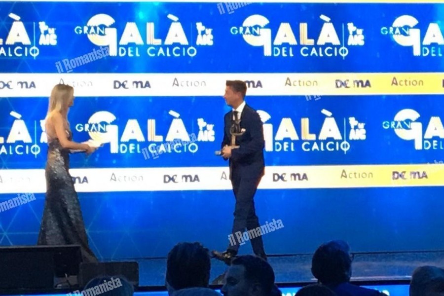 Gianluca Rocchi alla consegna del premio