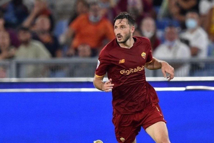 Matias Viña con la maglia della Roma (As Roma via Getty Images)