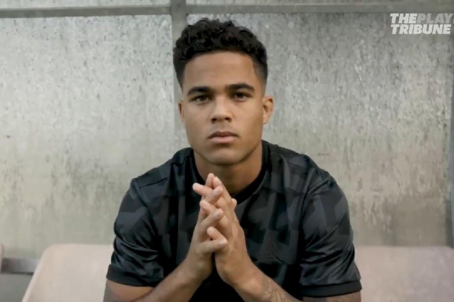 Kluivert nel video girato per The Players' Tribune