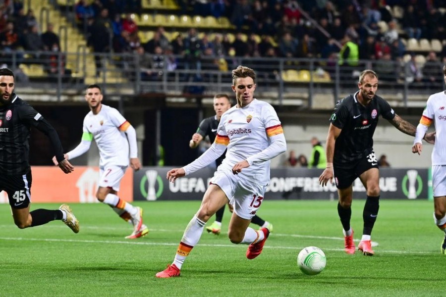 Calafiori in campo contro lo Zorya (As Roma via Getty Images)