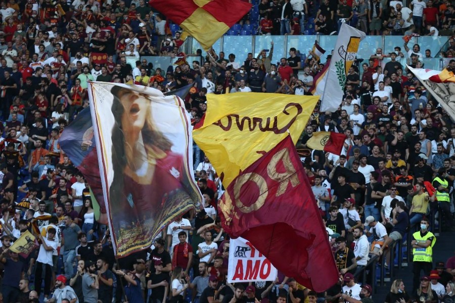 La Curva Sud durante Roma-Empoli, di Mancini