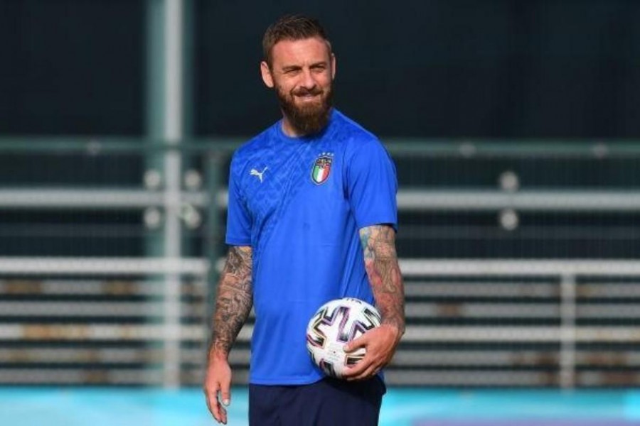 De Rossi nelle vesti di assistente di Mancini a Euro2020 (Getty Images)