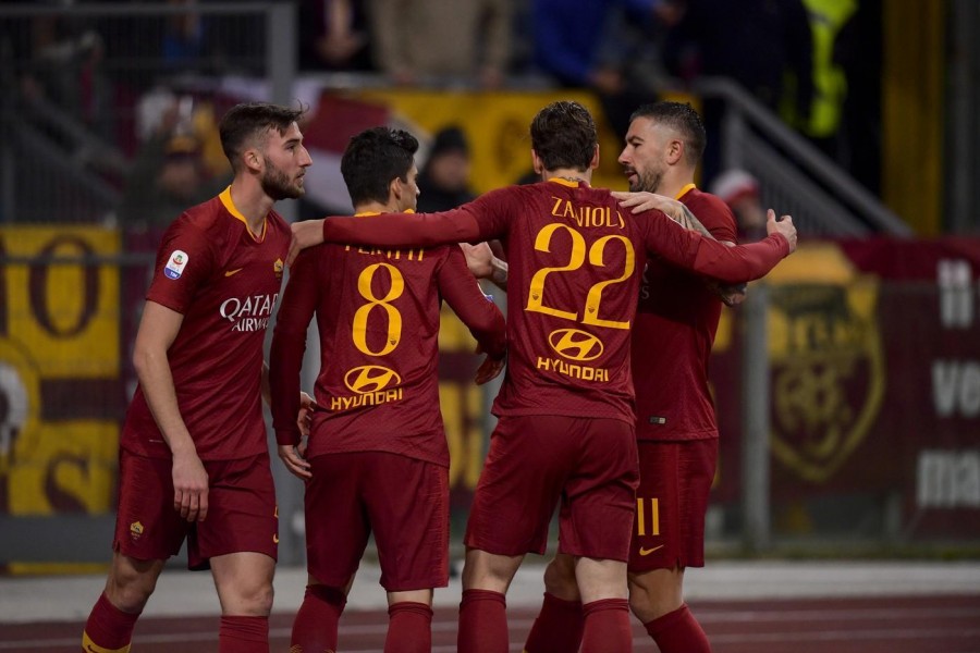 I giallorossi esultano durante la vittoria casalinga contro il Sassuolo, di LaPresse