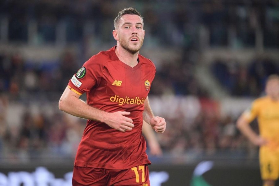 Veretout in campo in Conference League (As Roma via Getty Images)