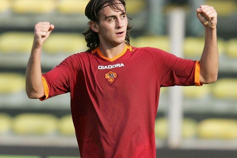 Aquilani in giallorosso (As Roma via Getty Images)