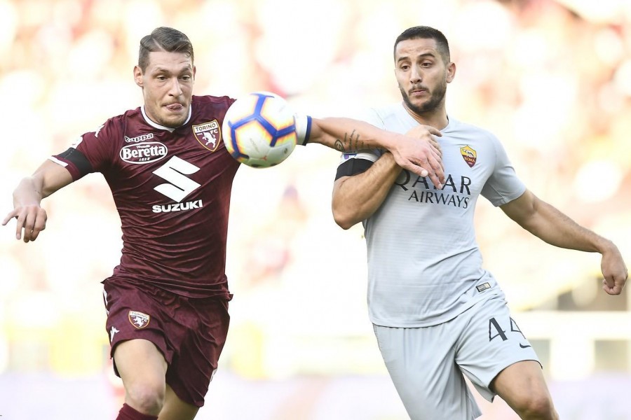 Belotti e Manolas nella partita di andata, di LaPresse