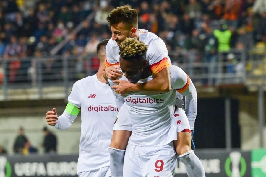 Abraham, El Shaarawy e Pellegrini in Ucraina (As Roma via Getty Images)