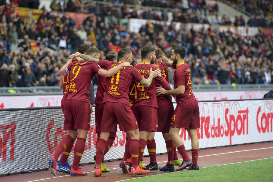 L'esultanza della Roma al gol di Zaniolo, di LaPresse