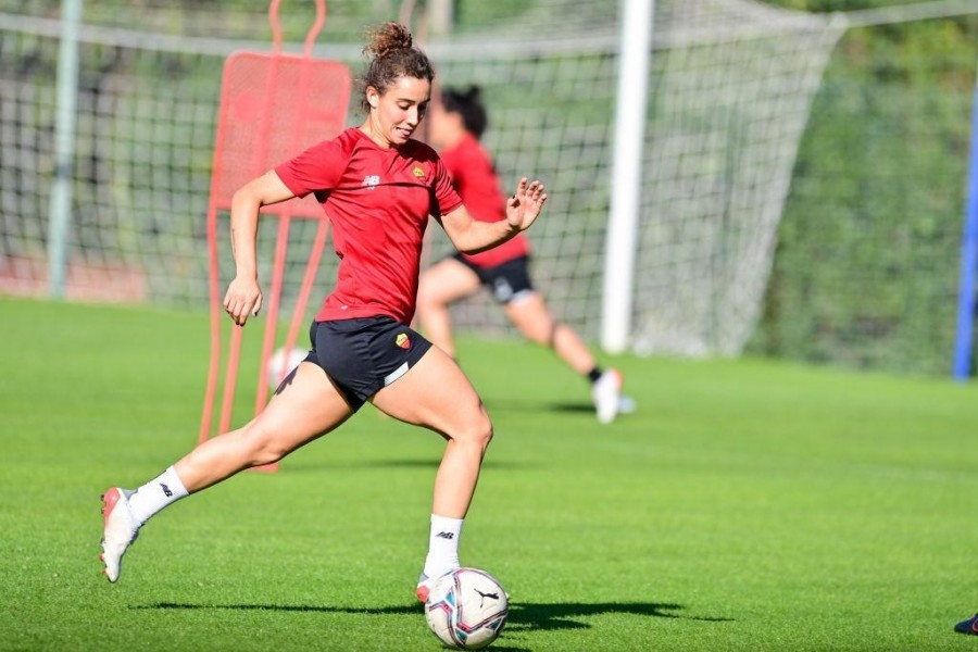 Angelica Soffia in Allenamento con la maglia della Roma (As Roma via Getty Images)