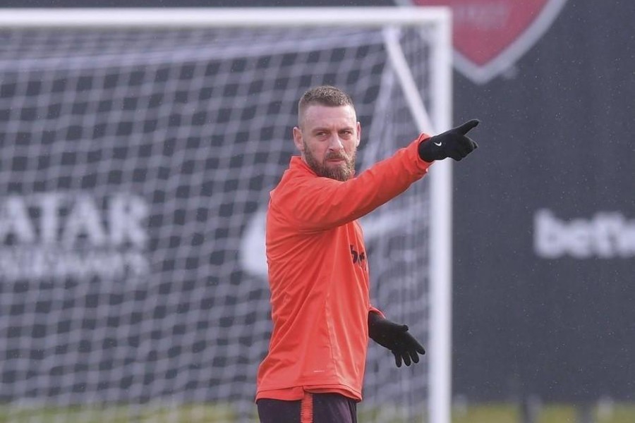 Daniele De Rossi durante l'allenamento di ieri, di LaPresse