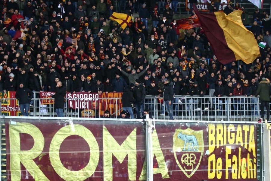 Tifosi giallorossi a Bergamo nel 2020, di Mancini