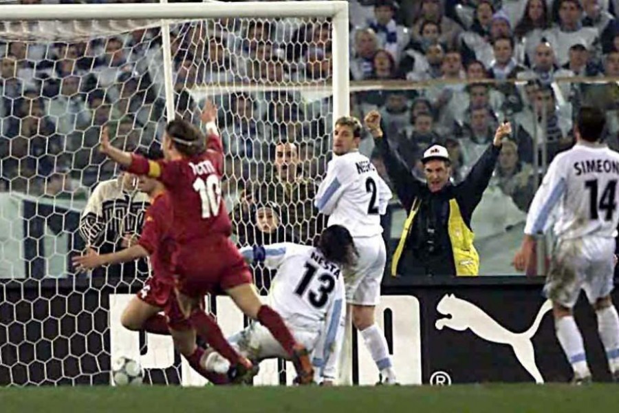 Il celebre autogol di Negro durante Lazio-Roma