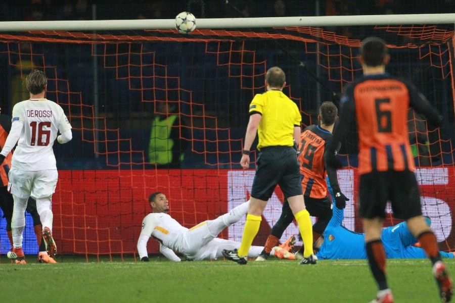 Lo stinco di Peres contro lo Shakhtar