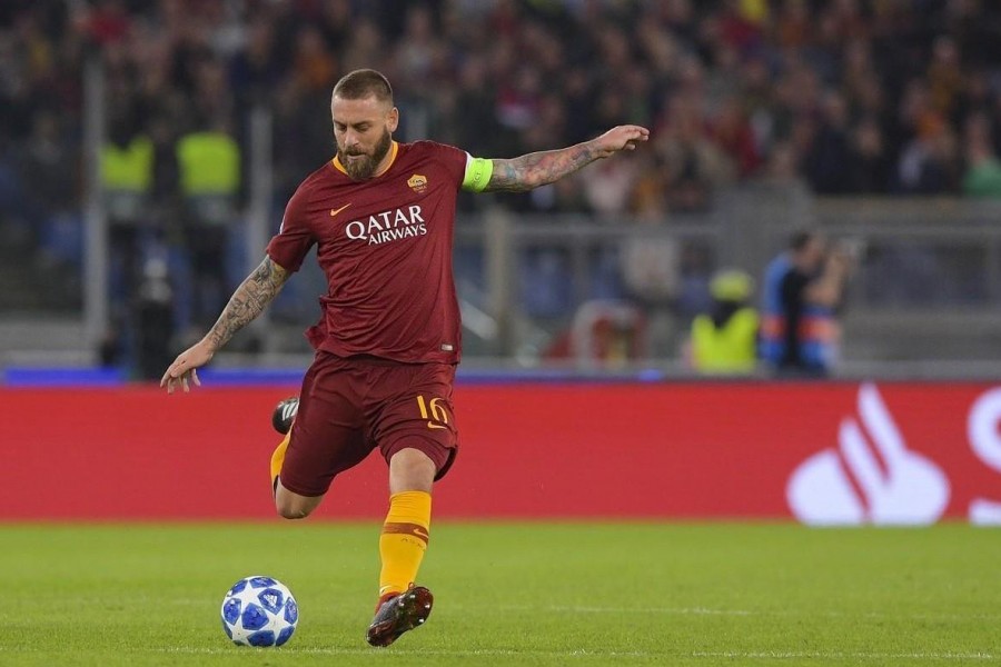 De Rossi in azione contro il Cska Mosca, di LaPresse