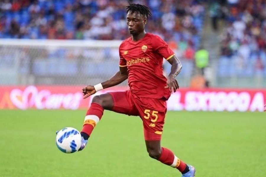 Darboe in campo con la maglia della Roma (Getty Images)