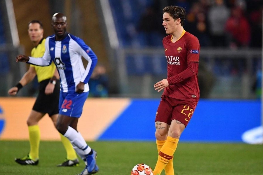 Zaniolo in azione contro il Porto, di LaPresse