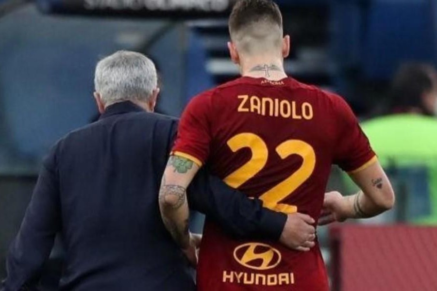 Zaniolo e Mourinho (As Roma via Getty Images)