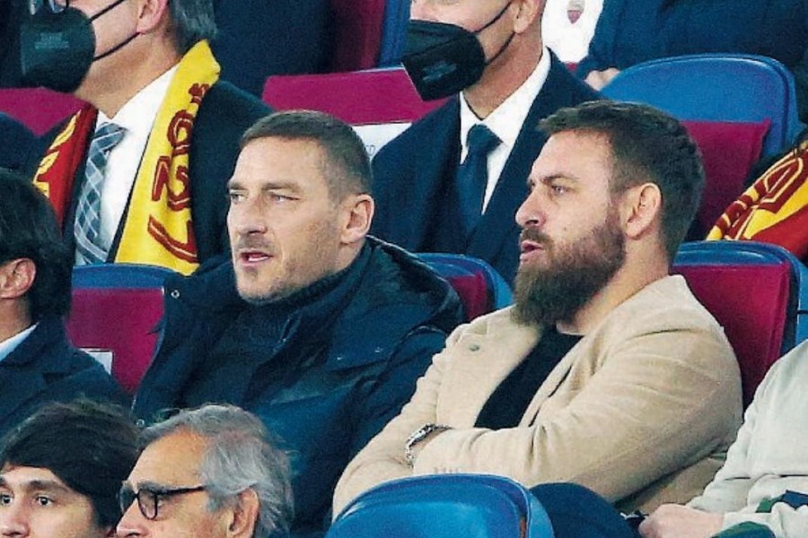 Totti e De Rossi in tribuna ieri sera, di Mancini