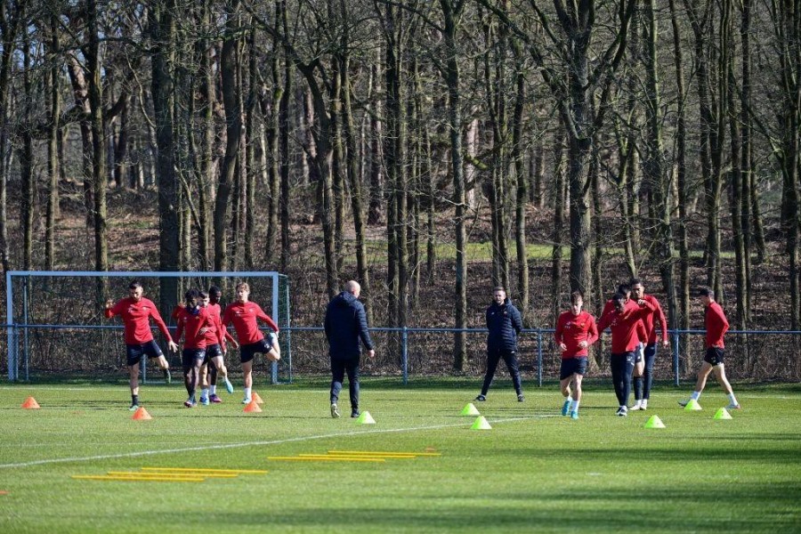 I giallorossi al lavoro presso il Centro Sportivo Popendal di Arnhem (As Roma via Getty Images)