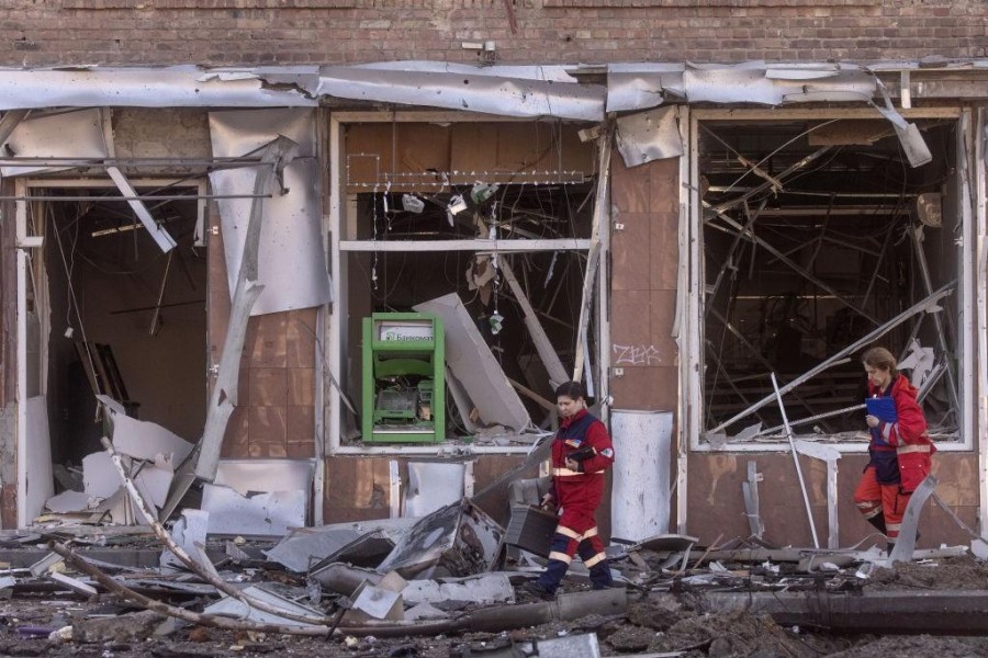 Gli effetti dei bombardamenti su Kiev (Getty Images)