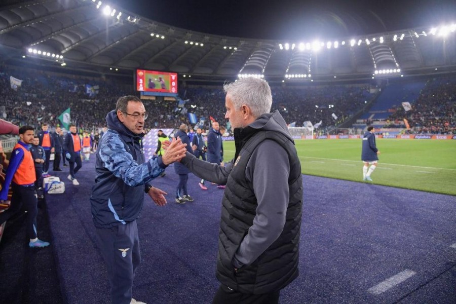 Sarri e Mourinho nel derby d'andata