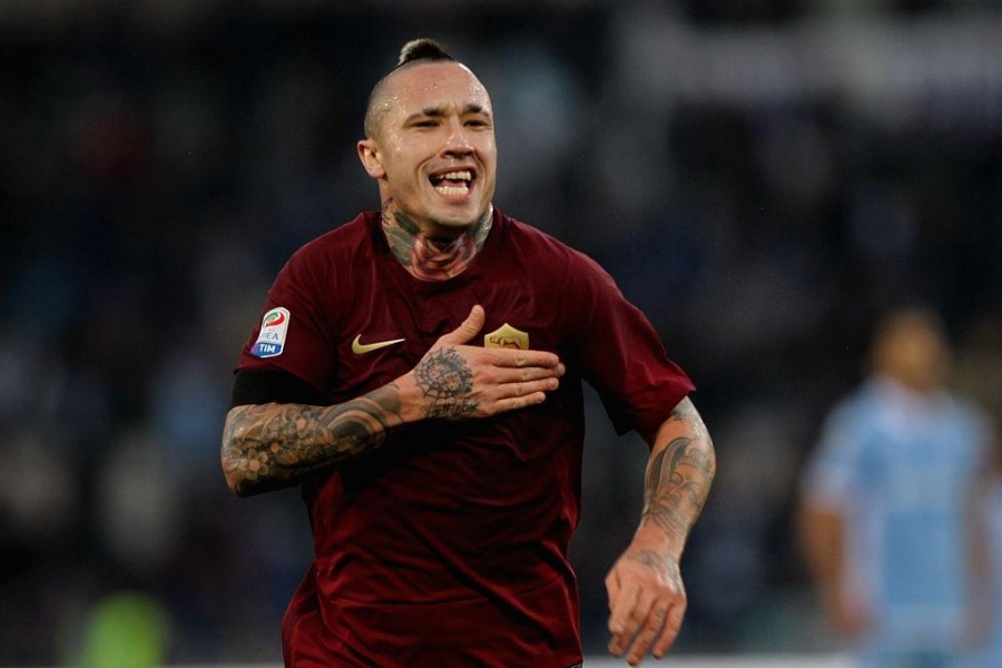 Esultanza di Nainggolan in un derby