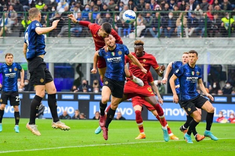 Gianluca Mancini e l'occasione sprecata al 30° (Getty Images)