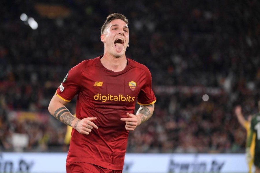 Zaniolo in azione con la maglia della Roma (As Roma via Getty Images)