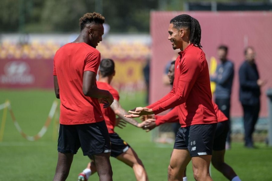 Abraham e Smalling a Trigoria (As Roma via Getty Images)