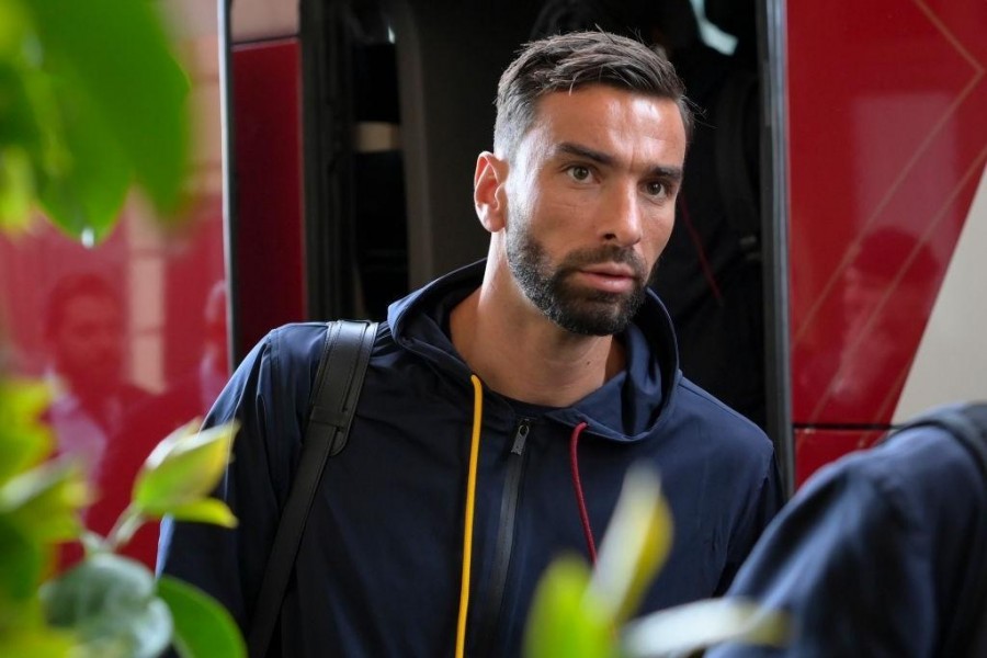 Rui Patricio fuori dal bus della Roma (As Roma via Getty Images)