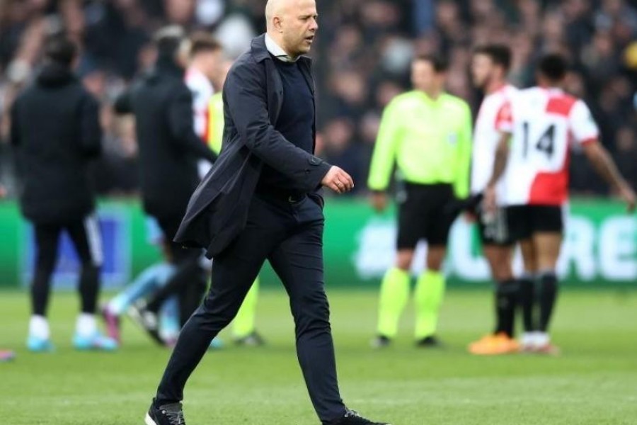 Arne Slot, allenatore del Feyenoord, durante una partita