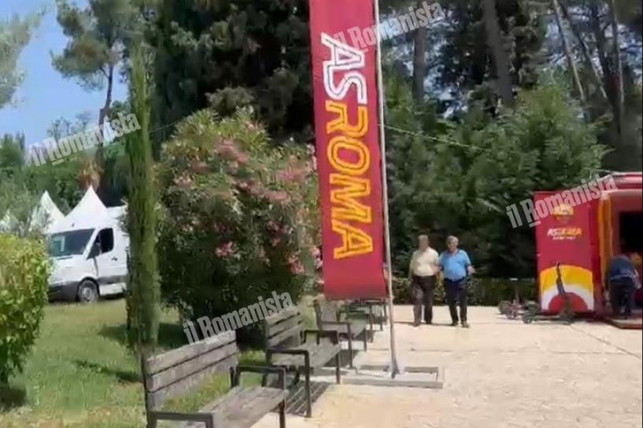 La fan zone dedicata ai tifosi della Roma a Tirana