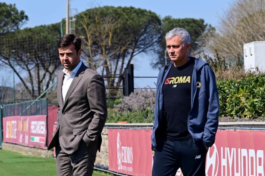 Tiago Pinto e Mourinho assistono agli allenamenti a Trigoria (As Roma via Getty Images)