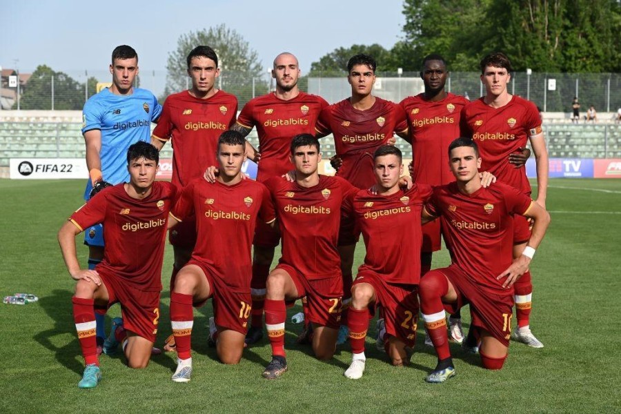 La Roma U19 prima della sfida con la JUventus (as Roma via Getty Images)