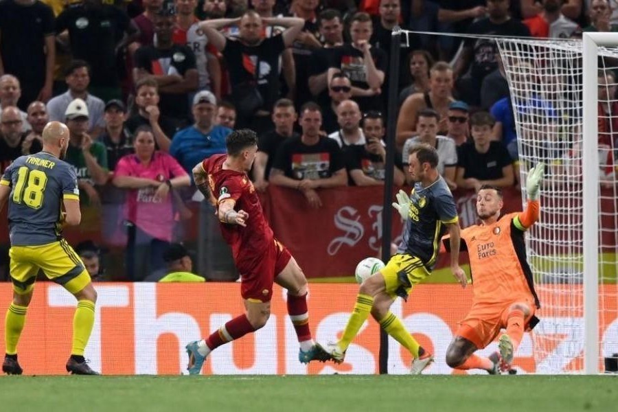 Nicolò Zaniolo al momento del gol contro il Feyenoord (Getty Images)