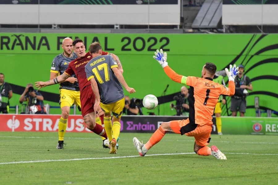 Zaniolo scoring the winning goal (As Roma via Getty Images)