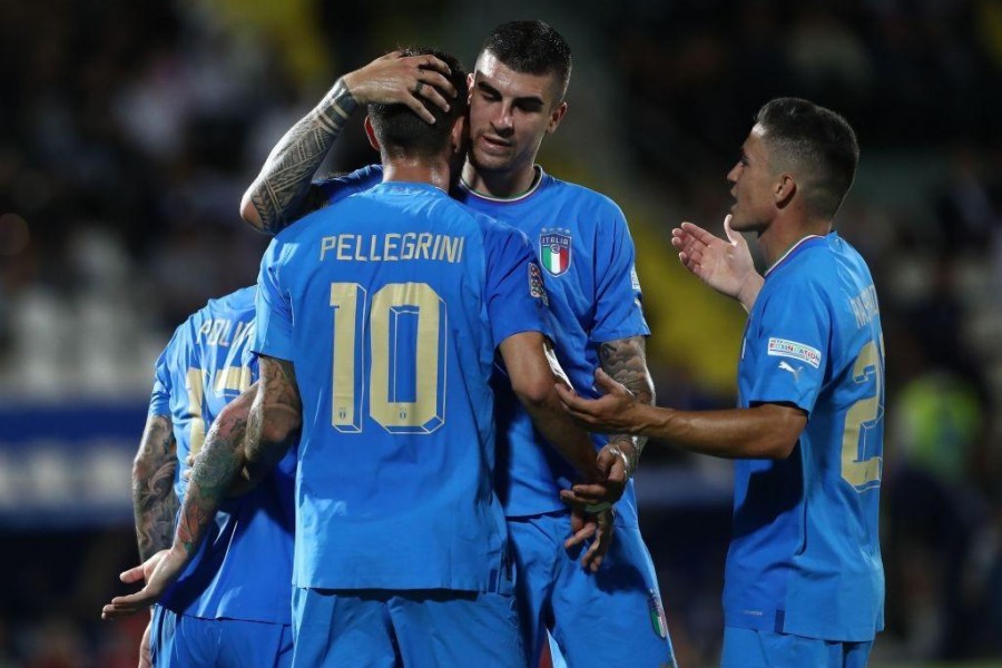 I romanisti Pellegrini e Mancini esultano per la rete contro l'Ungheria in Nations League (Getty Images)