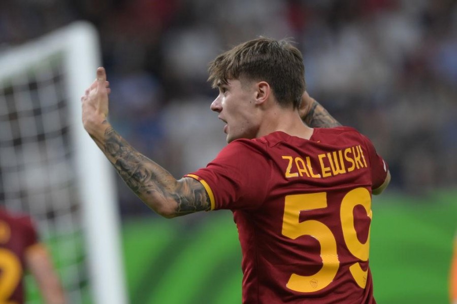 Zalewski celebrating in Tirana (As Roma via Getty Images)