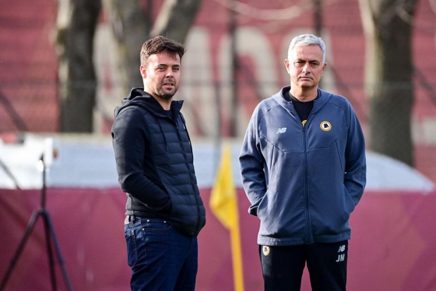 Pinto e Mourinho a colloquio a Trigoria (As Roma via Getty Images)